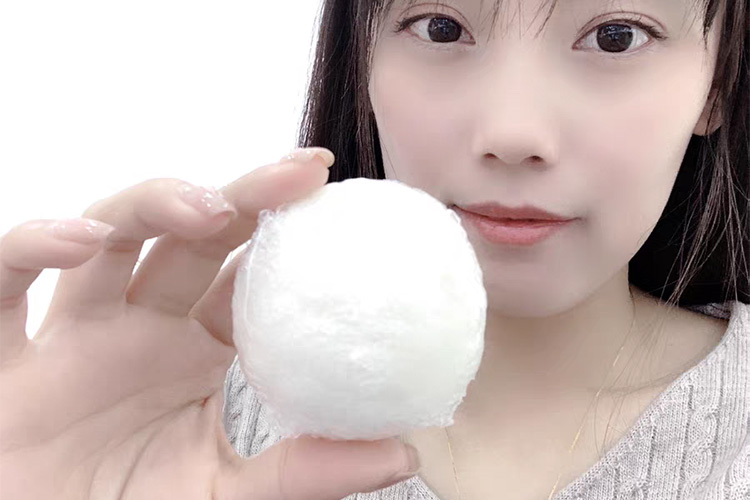 white-konjac-sponge